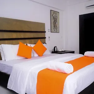 2* Hotel 360