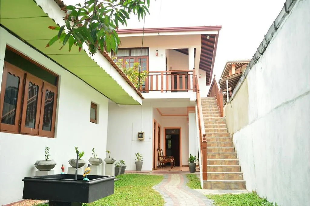 Tropical Garden Hotel Negombo